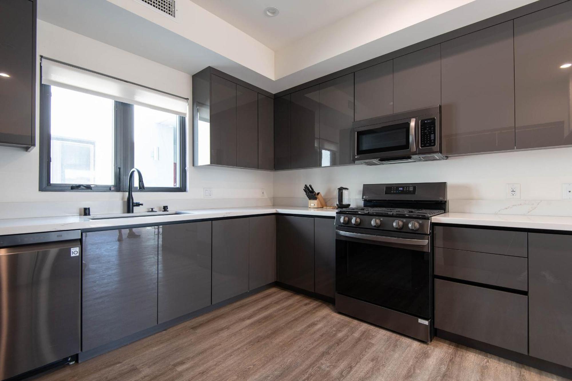 Regency Modern Apartments Glendale Zewnętrze zdjęcie